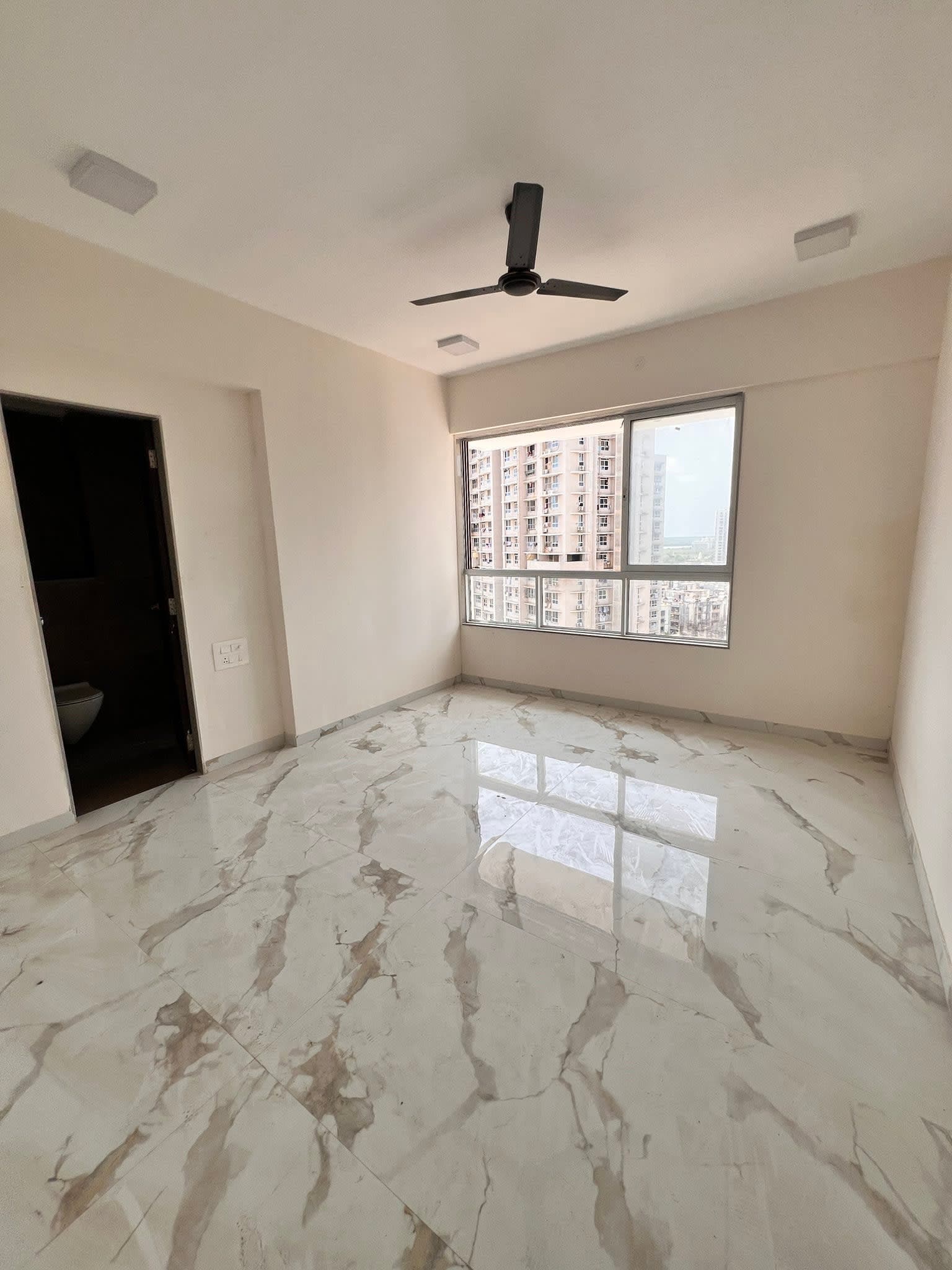 AVAILABLE 3 BHK FLAT FOR RENT RS.65K IN DOTOM, MALAD WEST, NEAR JANKALYAN NAGAR, OPP. BILLABONG SCHOOL