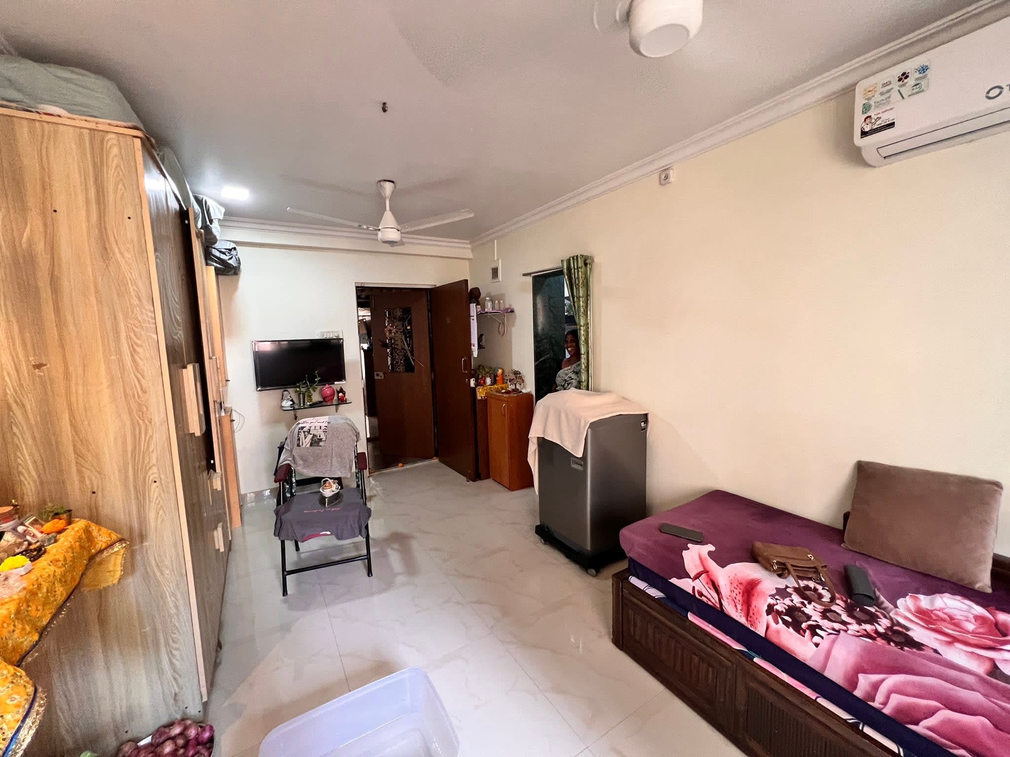1 RK Well Renovated, Spacious Flat for Sale of Rs.58 Lacs at Kandivali West,Opp. Ekta Nagar, Near Atharva College