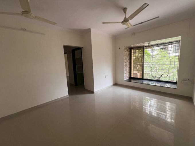 2 Bhk flat for sell at Bhoomi park jankalyan nagar Malad west just Rs-1.5cr