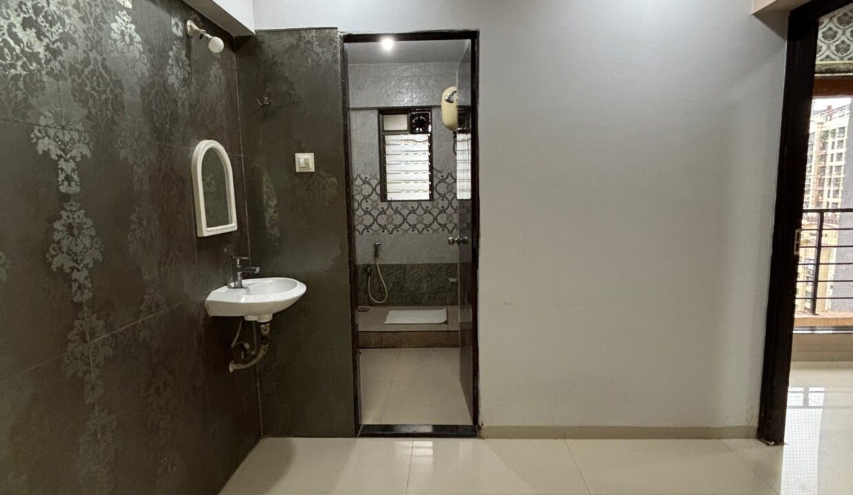 2 BHK (SE-8)